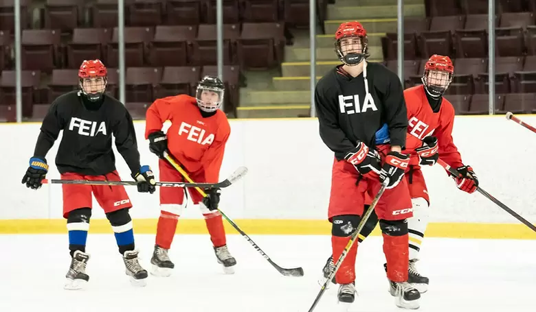 Хоккейная команда Международной академии Форт Эри