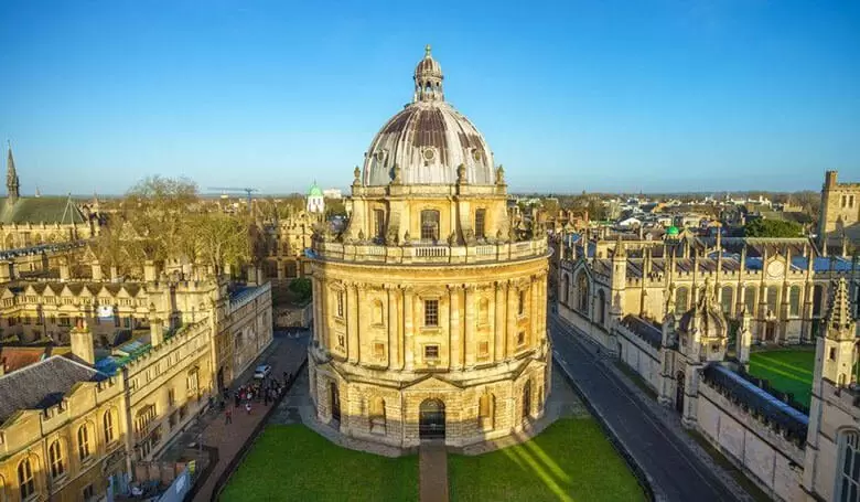 Программа Бакалавриат в Oxford University