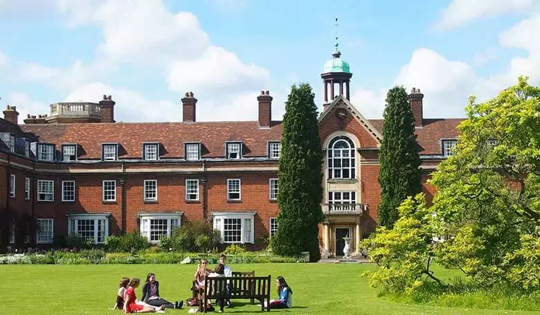 Программа Академические дисциплины в Oxford College Summer School