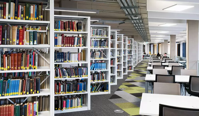 Библиотека университета Бирмингема