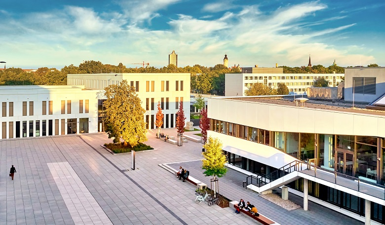 hhl-leipzig-campus-rathaus.jpg