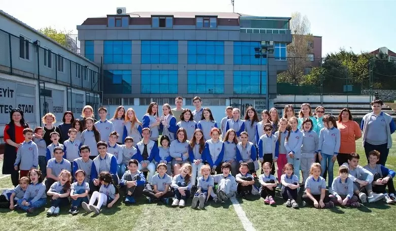 Russian-Istanbul_School.jpg