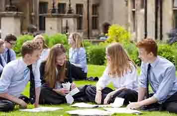 Как выбрать школу за границей?