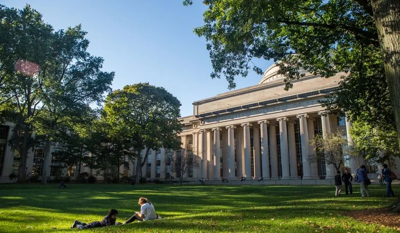 MIT-campus.jpg
