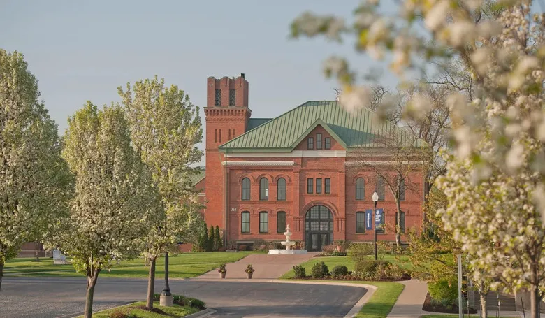 trine-university.jpg