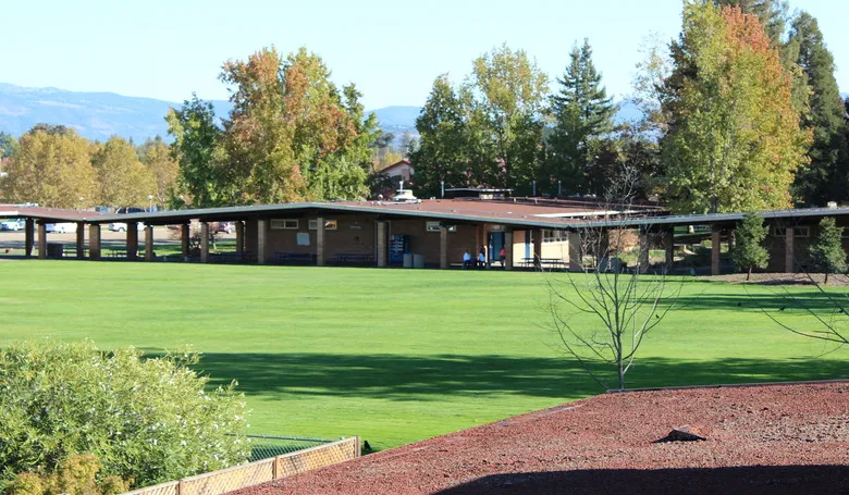 Justin-Siena High School.jpg