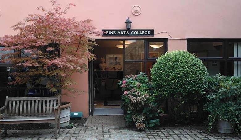 Программа A-Levels  в Fine Arts College
