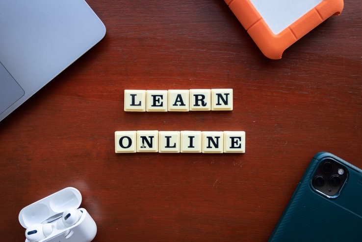 Онлайн-образование в России: особенности, стоимость и сроки