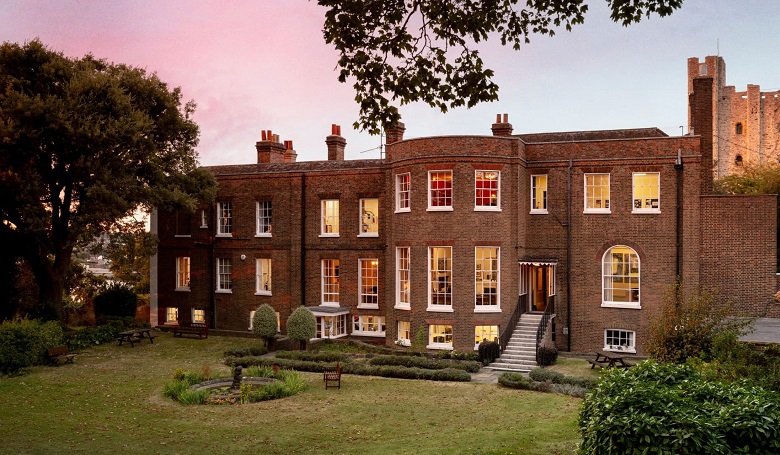 Kings School Rochester.jpg Kings School Rochester.jpg