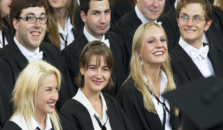 Выпускники, Оксфорд